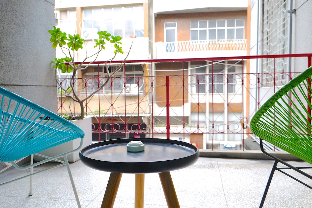 With inn Hostel 36/50