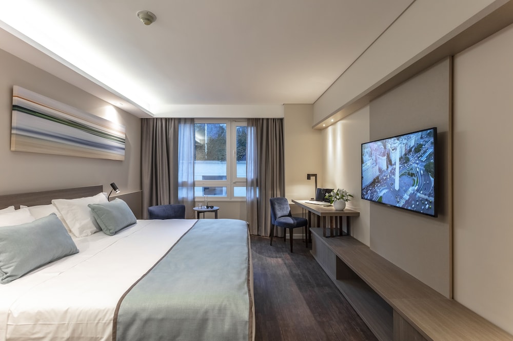 SUPERIOR, DOUBLE BED