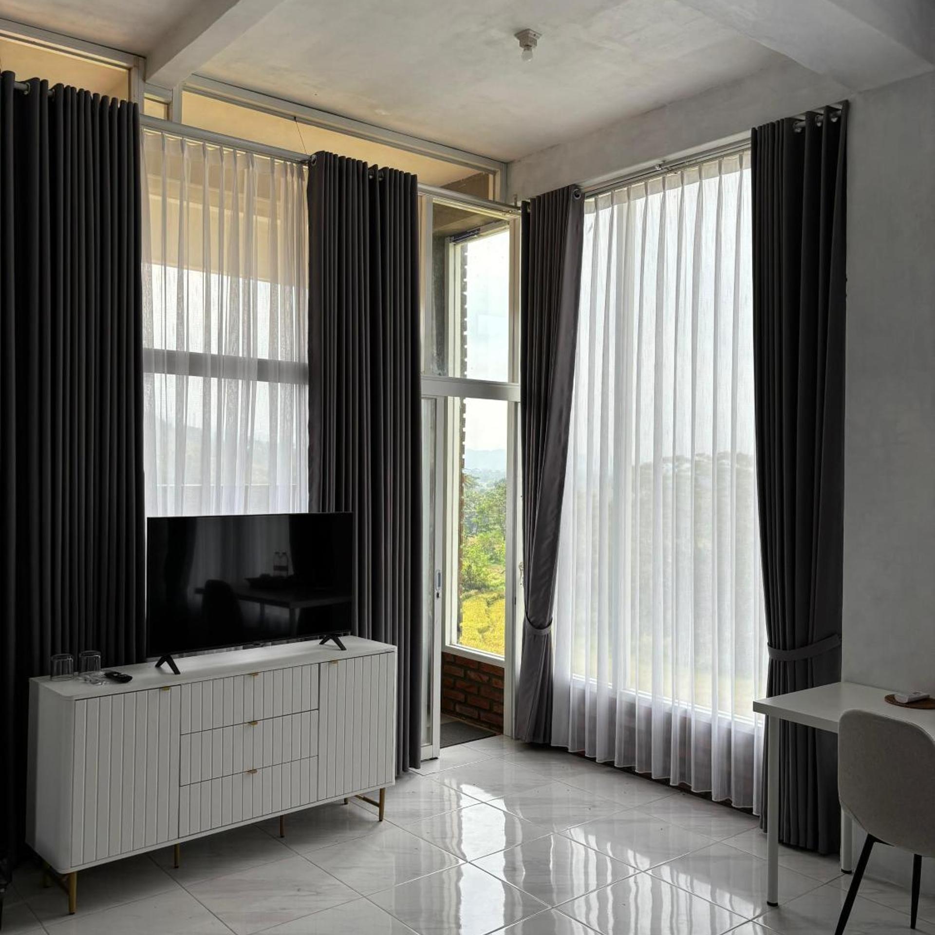 The Swantari by ARBA 14/32