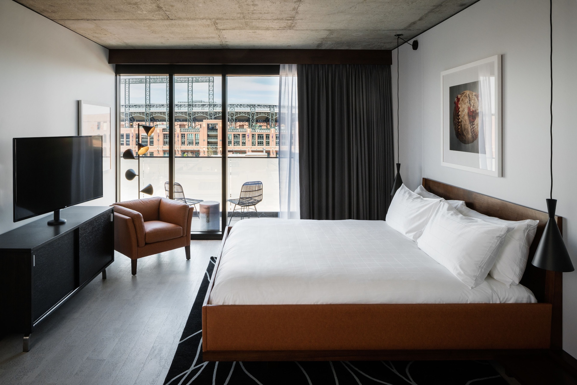 Diamond, Suite, King Bed