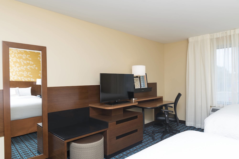 Fairfield Inn and Suites Orlando Kissimmee/Celebration 30/30