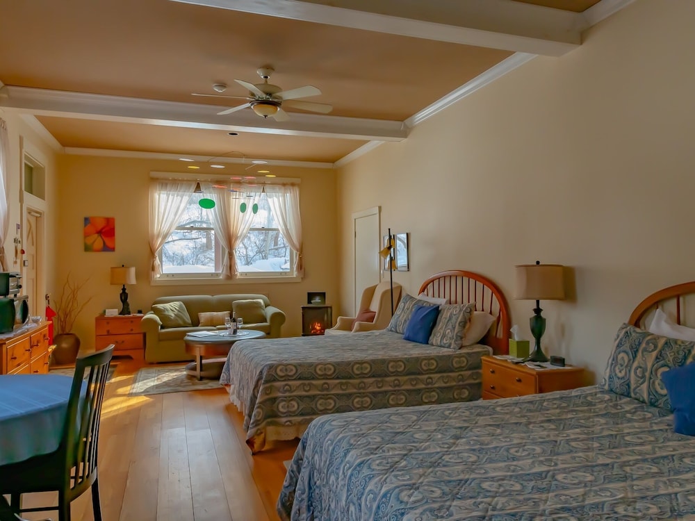 Shaker Mill Inn 12/50