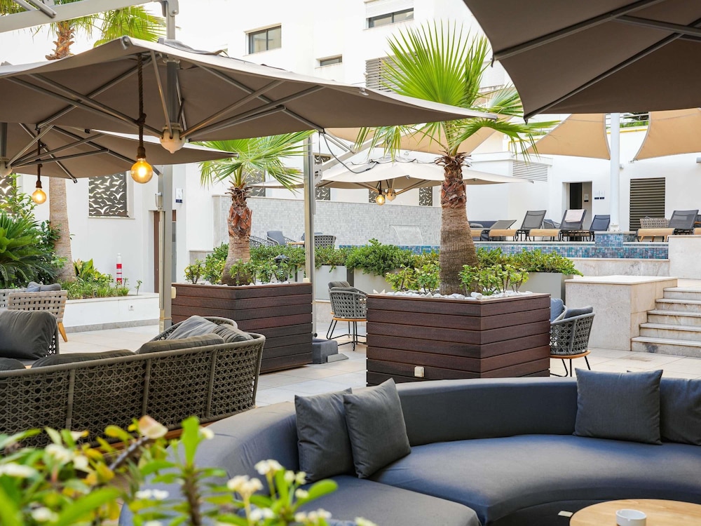 NOVOTEL TUNIS LAC 30/49