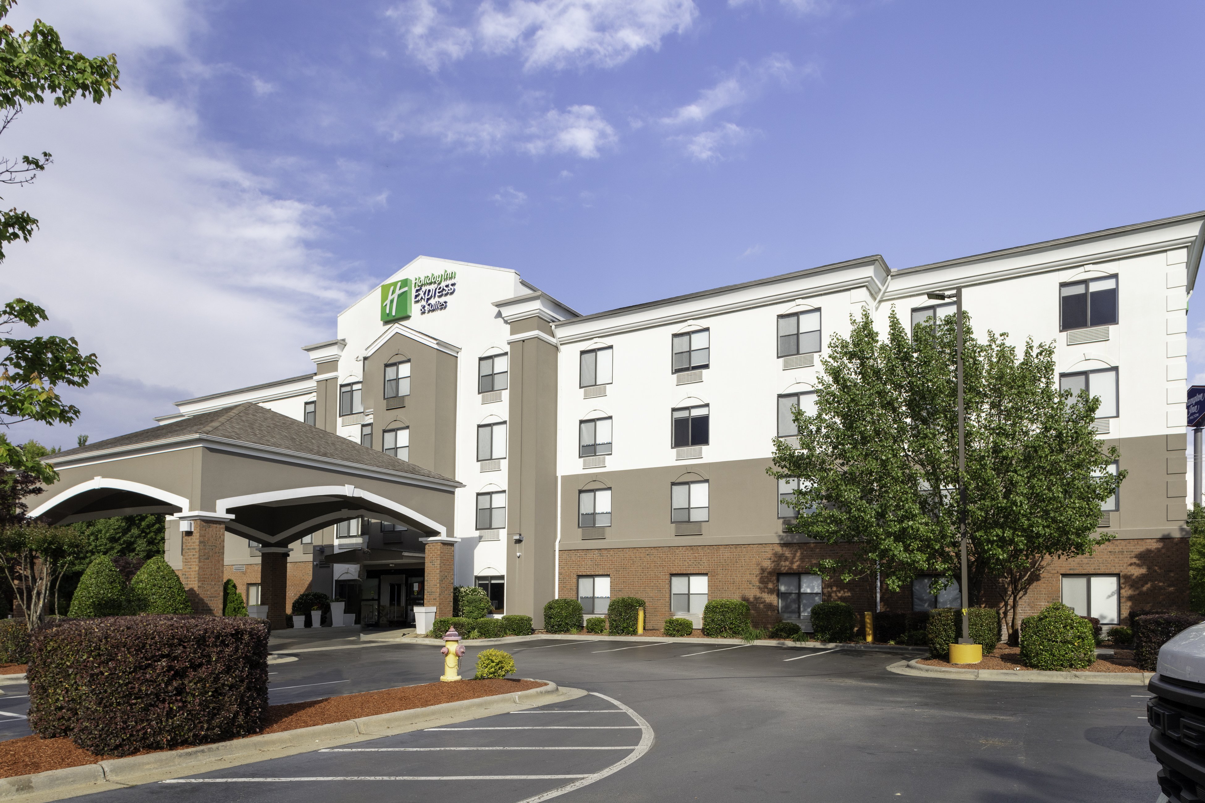 Holiday Inn Express Suites Roanoke Rapids Se 68/72