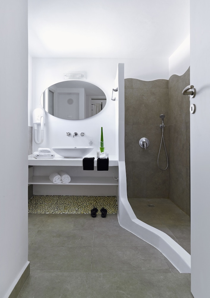 Santa Maria Luxury Suites 29/32