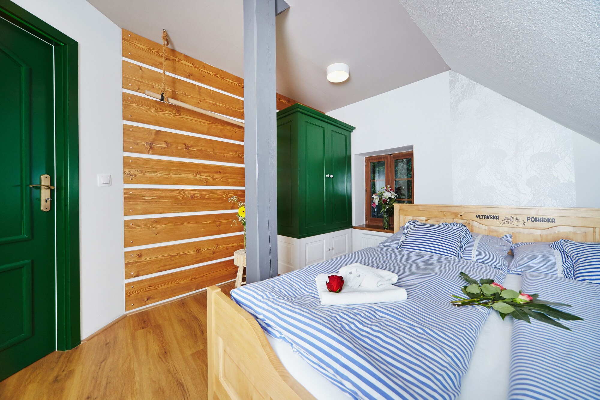 2 BEDROOMS, DELUXE, SUITE