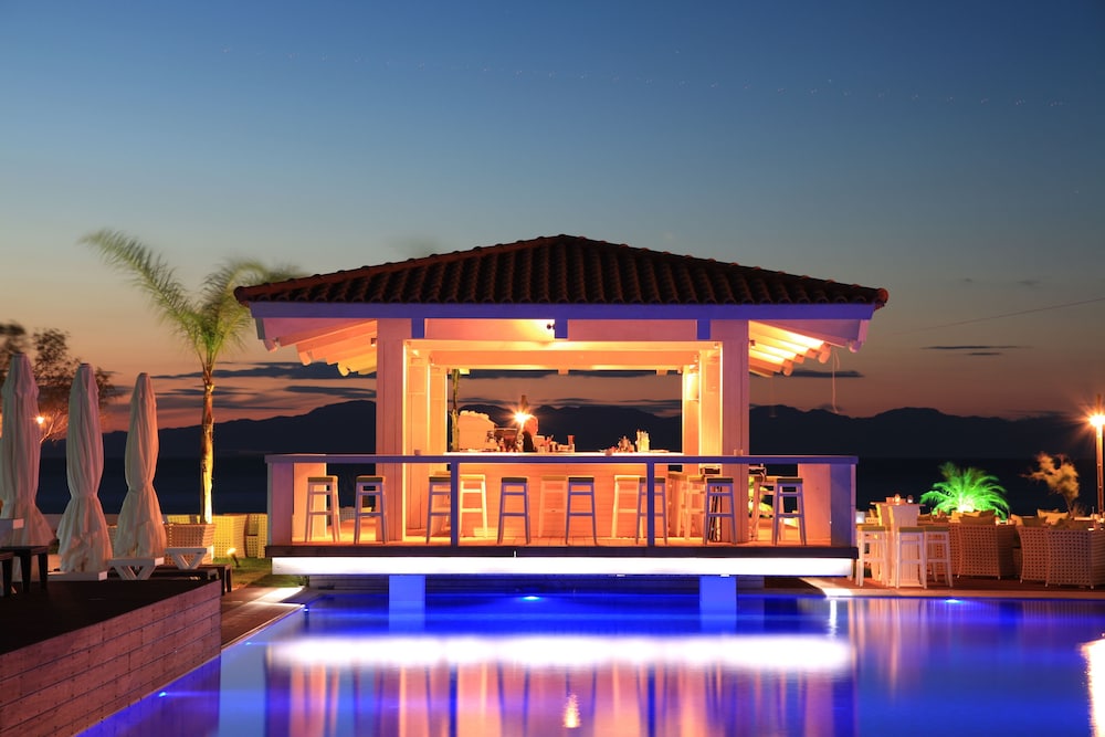 Villa Di Mare Luxury Suites 2/50