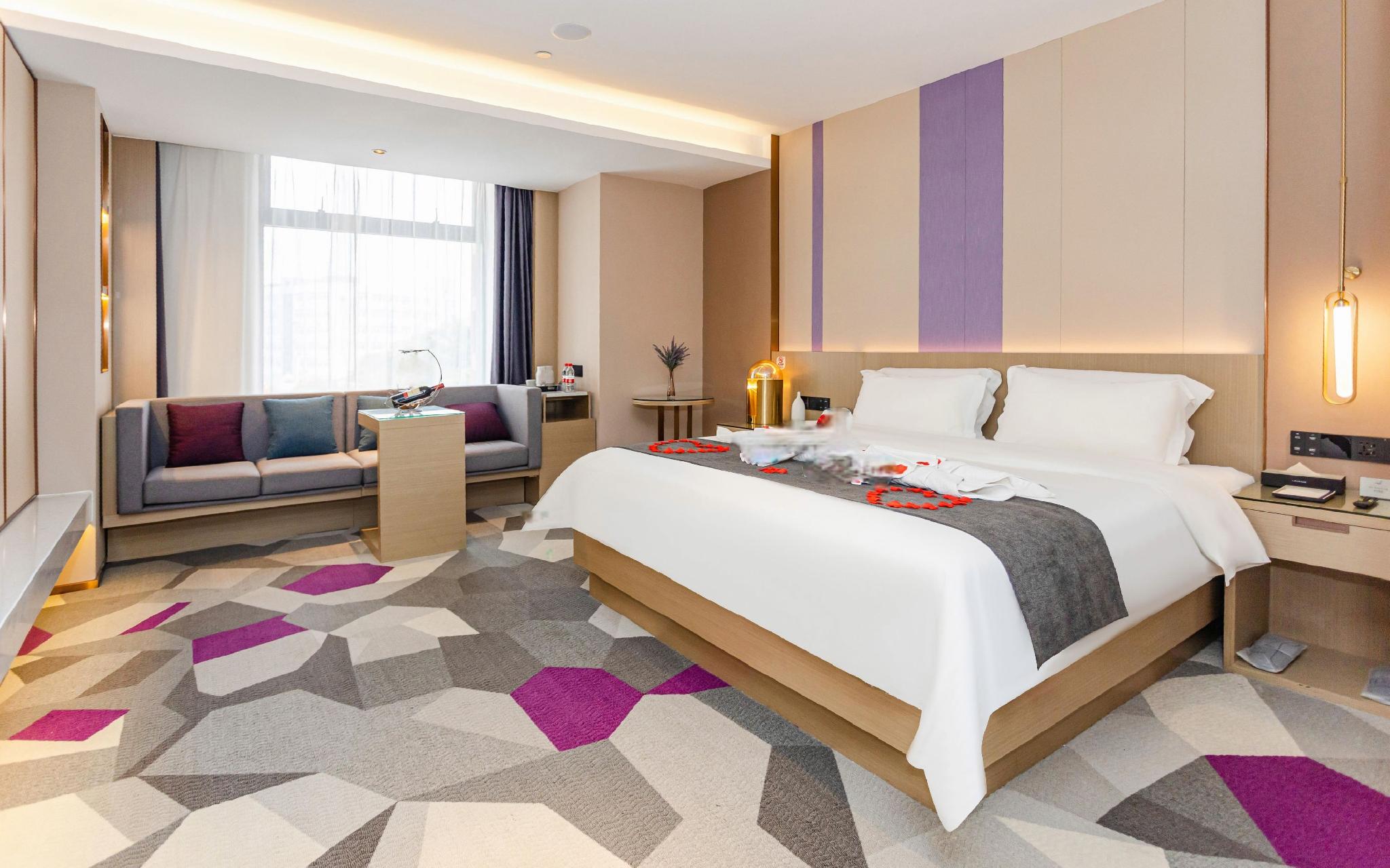 Lavande Hotel (Shenzhen Luohu Shuibei Cuizhu Metro Station) 24/48
