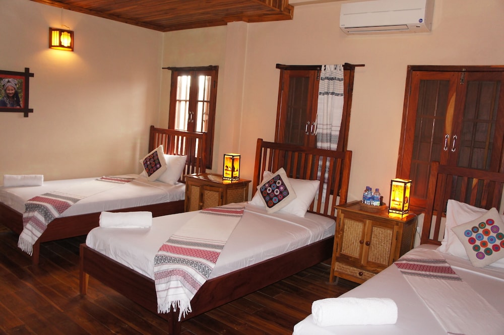 Lao Lu Lodge 11/91