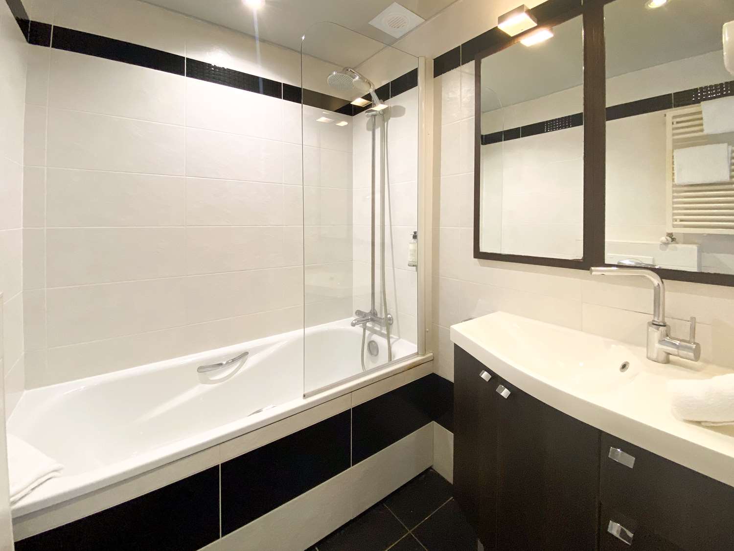 Best Western Le Cheval Blanc 48/54