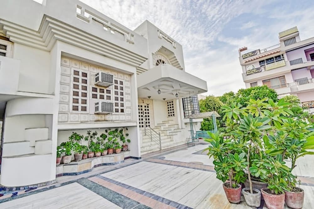 Abode Homestay 3/30