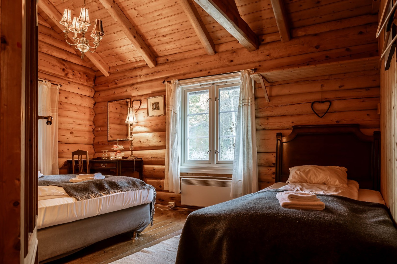 Family, Lodge