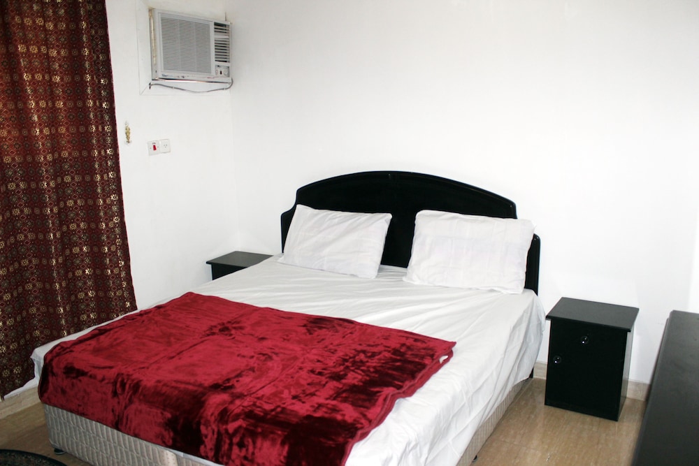 Al Eairy Apartments Al Qassim 1 21/36