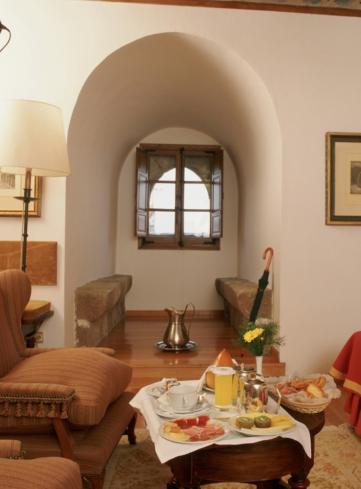 Parador De Vilalba 26/50