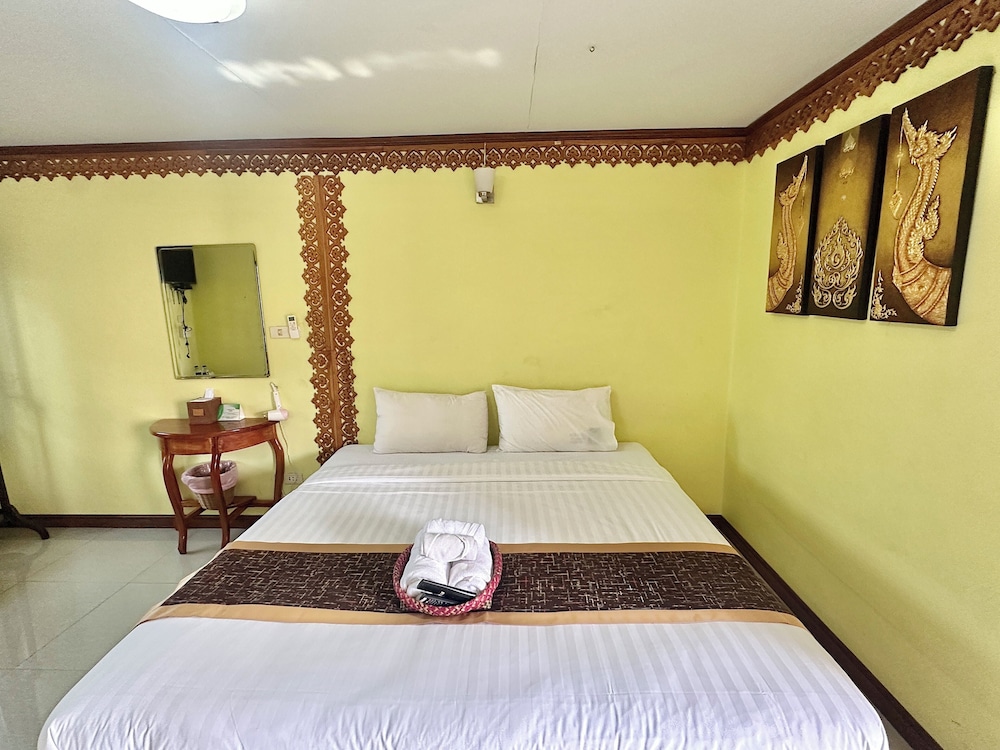 MONTRI RESORT DONMUANG BANGKOK 11/60