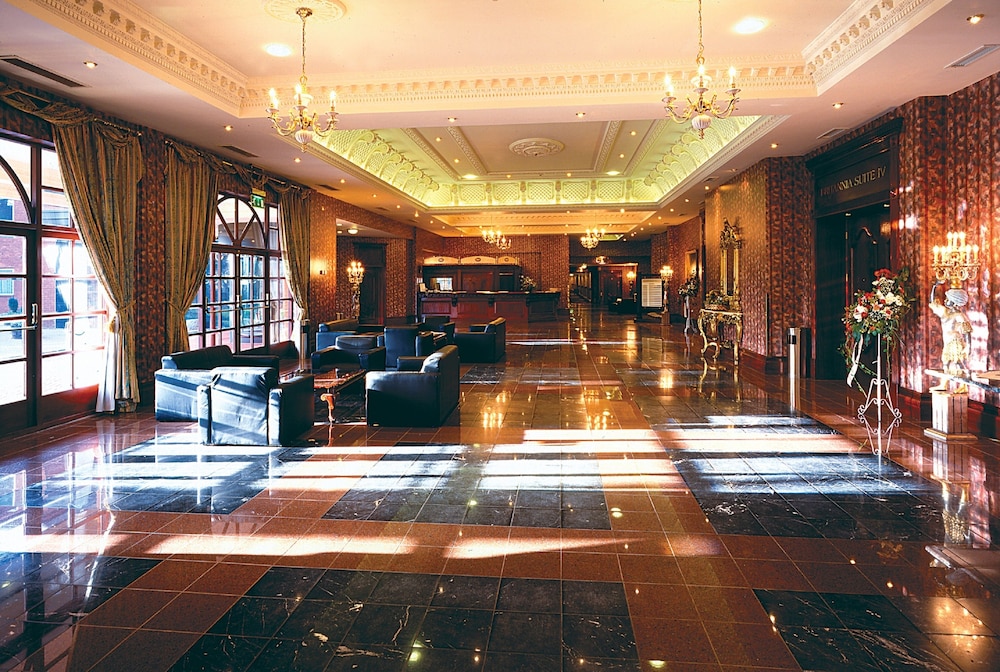 Royal Court Hotel Coventry 13/61