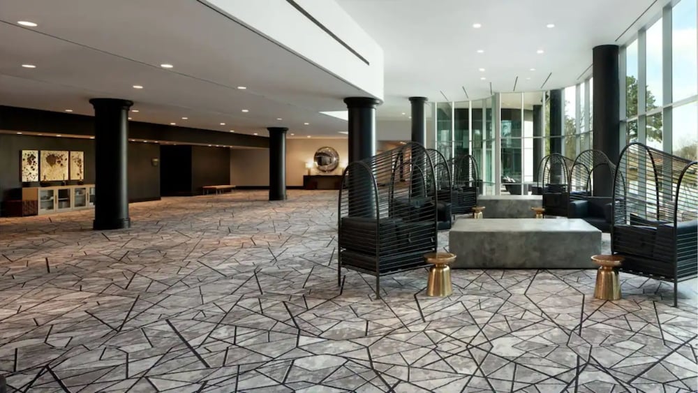 Hyatt Regency Houston West 10/61