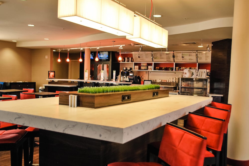 Courtyard by Marriott Salina 6/39