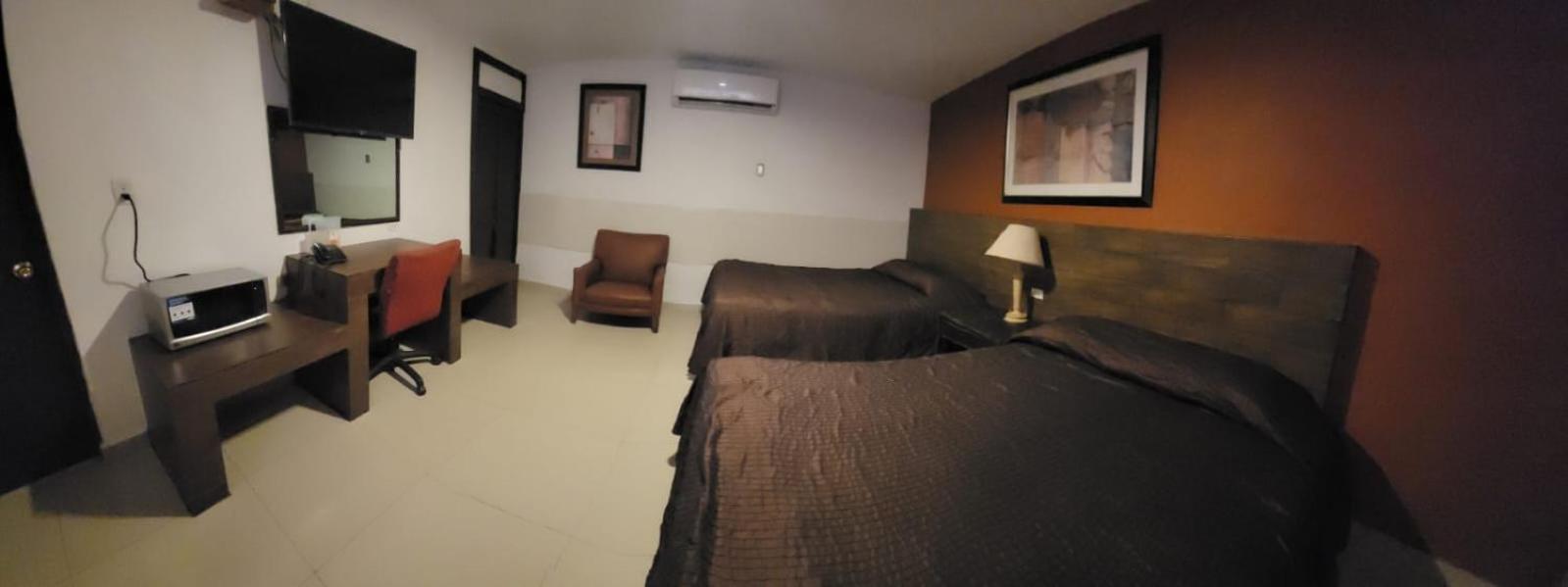 Hotel Villa del Sol Chihuahua 21/35