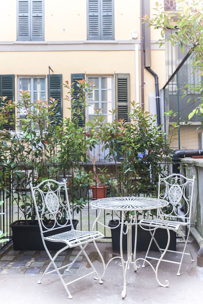 Alessia's Place 36/50
