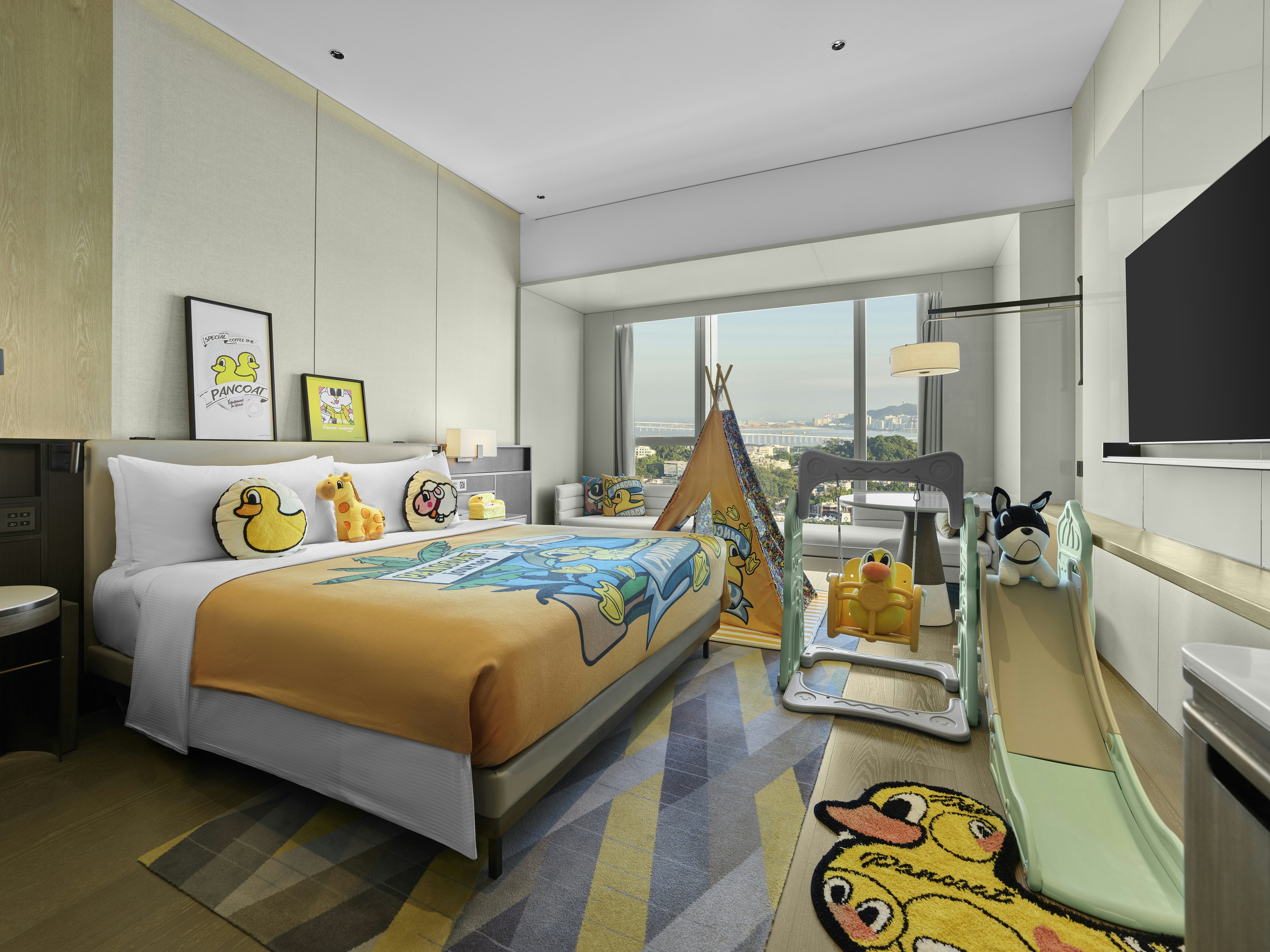 DELUXE, FAMILY, SEA VIEW