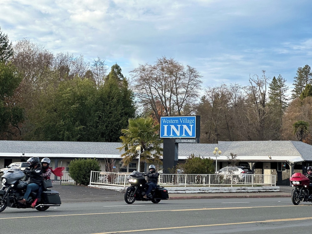 Western Village Inn 22/28