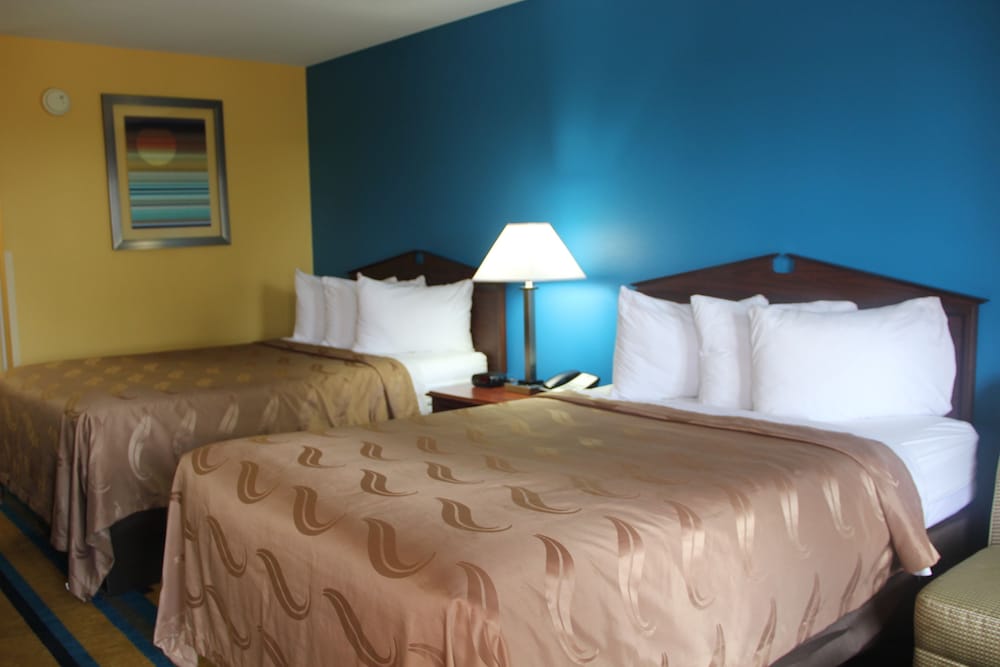 Quality Inn Albertville US 431 13/36