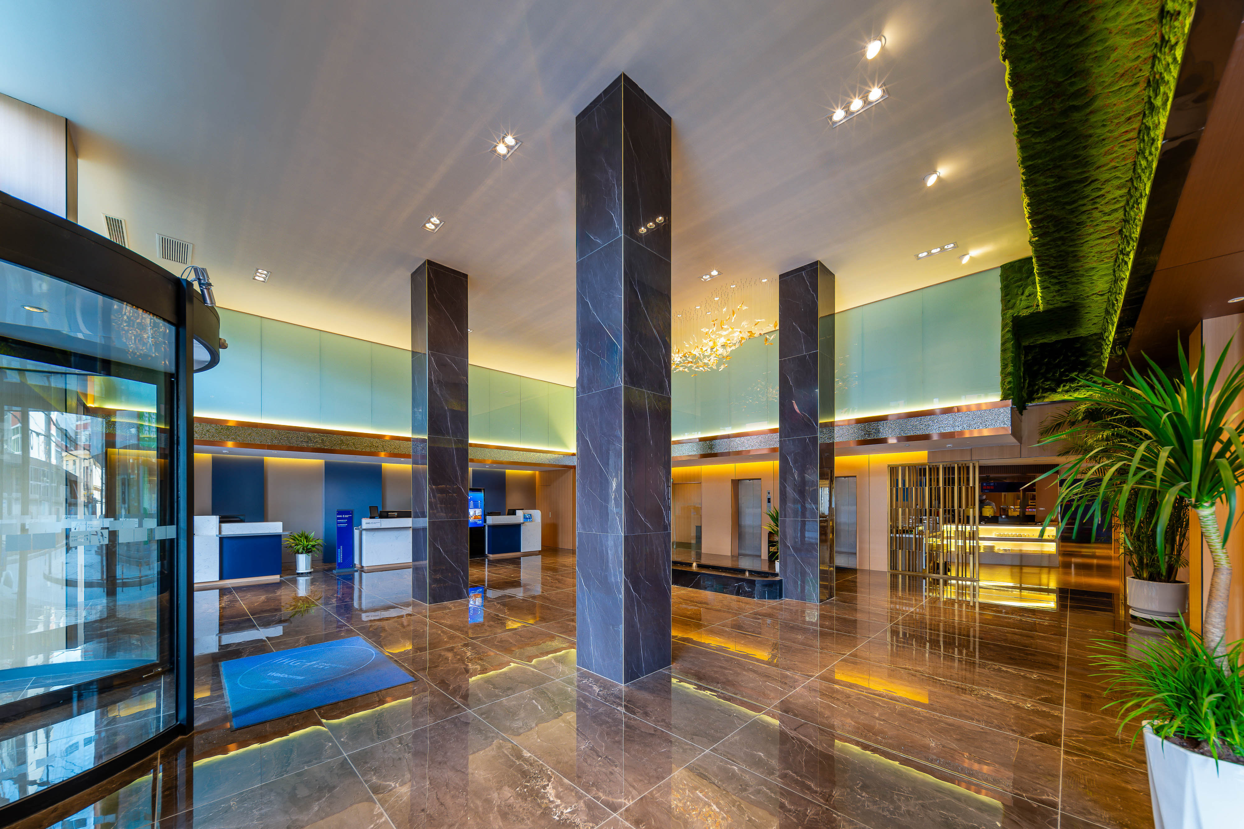 Holiday Inn Express Lanzhou Zhengning Road 18/28