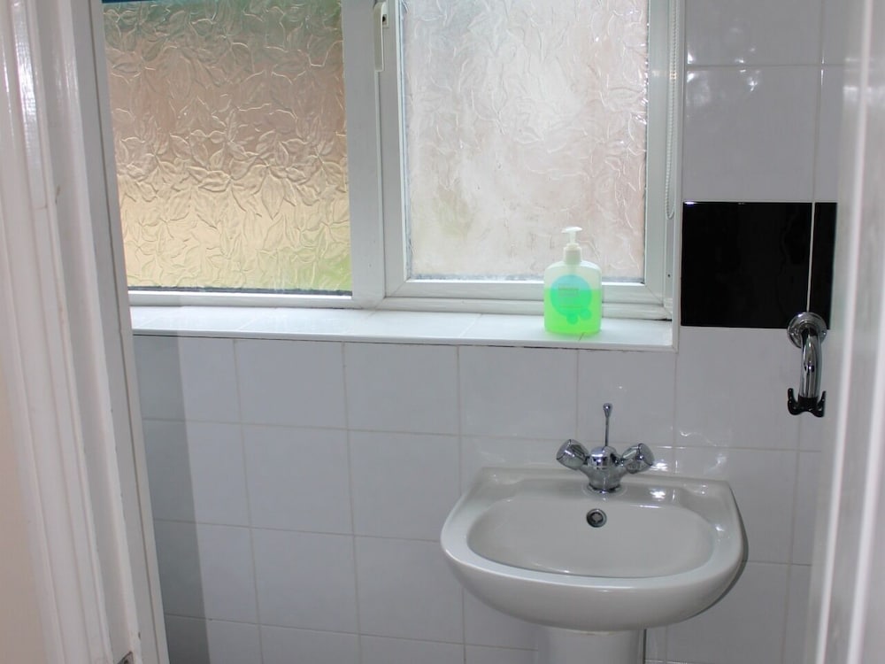 Debden Guest House 45/50