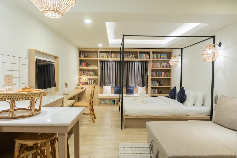 Amaka Bed Breakfast 11/67