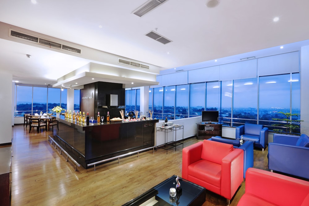 Hotel Grand Candi Semarang 9/71