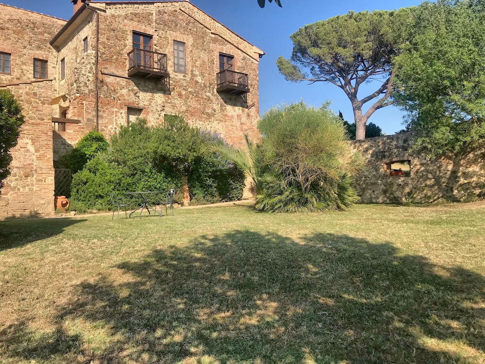 Tenuta Fattoria Vecchia 78/85