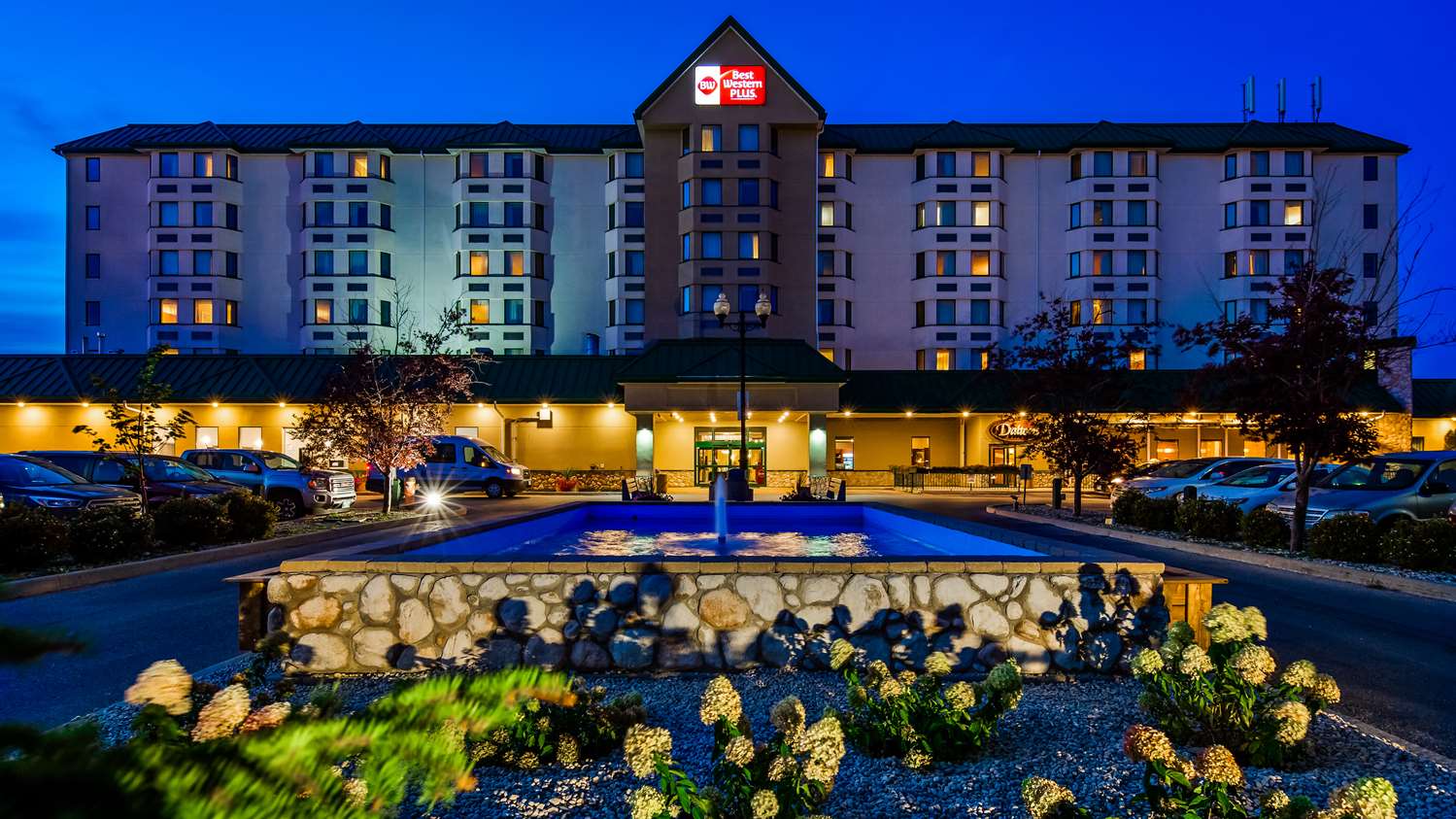 Best Western Plus Winnipeg Airport Hotel 2/45