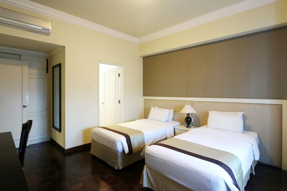 Java Paragon Hotel And Residences 25/76