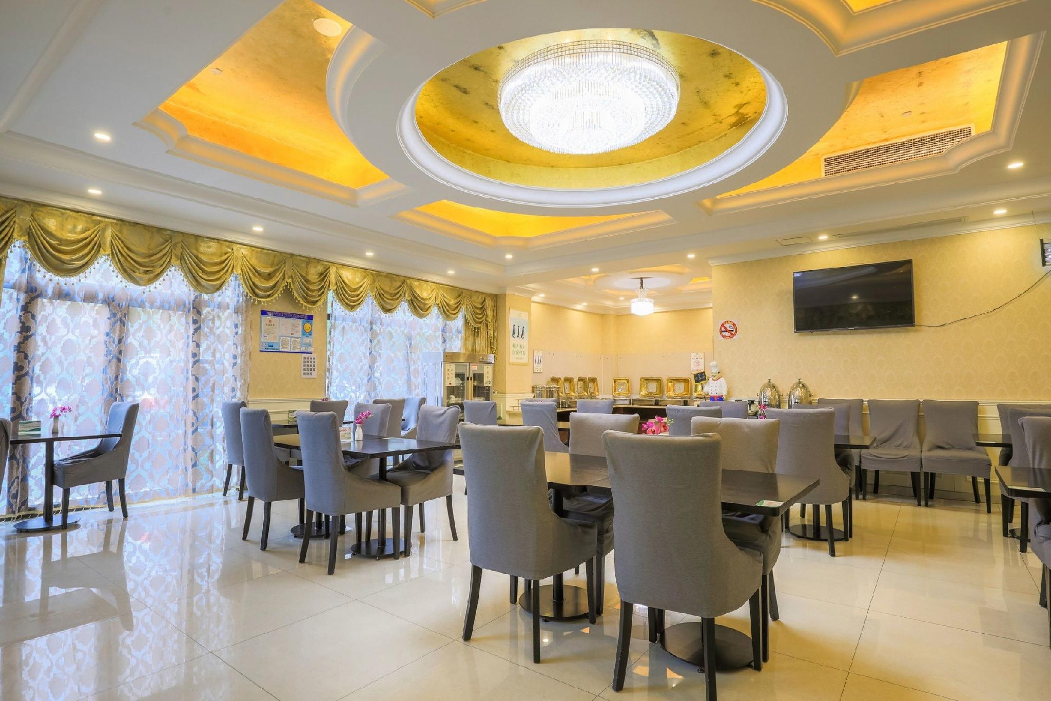 Vienna Hotel Jinshan New City Wanda Plaza 25/30