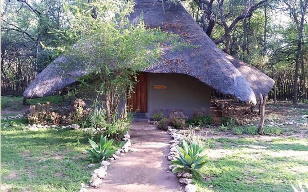 Chinaka Game Lodge 23/25