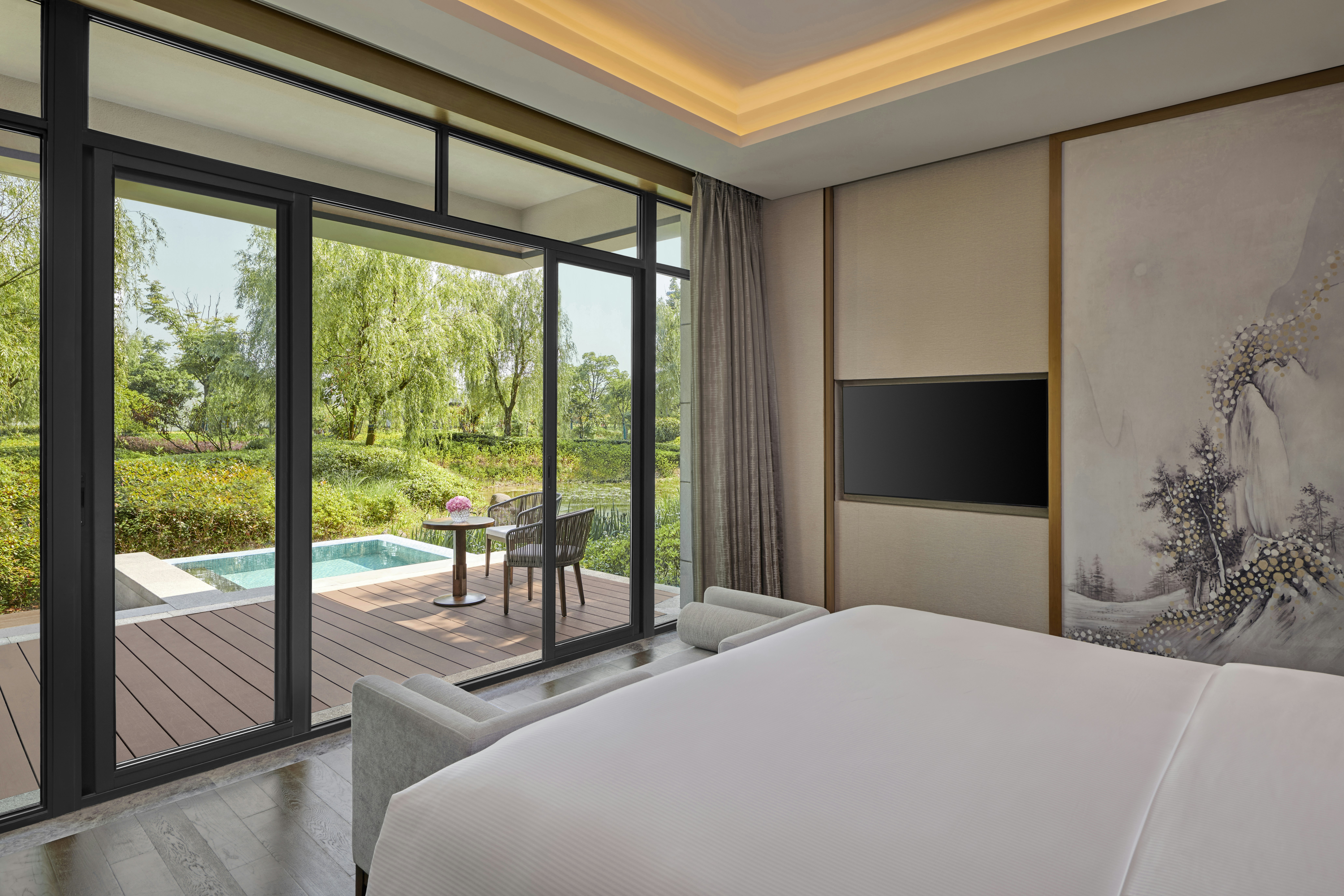 Executive, Suite, King Bed, Plunge Pool