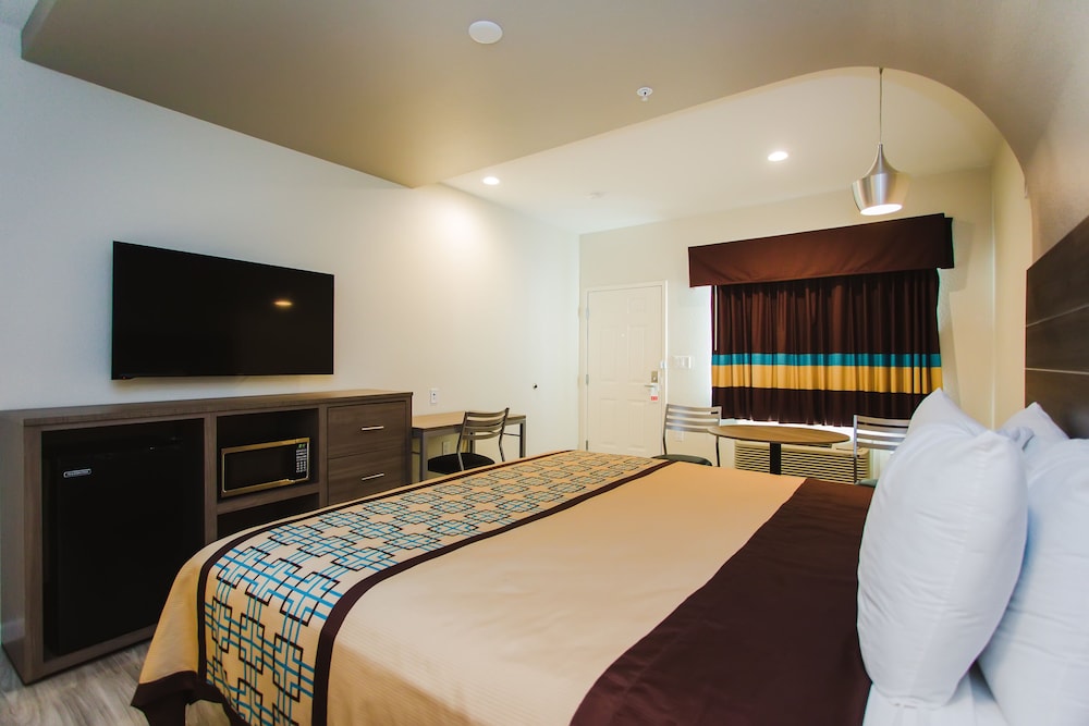 Scottish Inns & Suites Atascocita 11/30