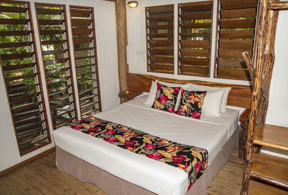 Bure, Family, King and Twin Beds