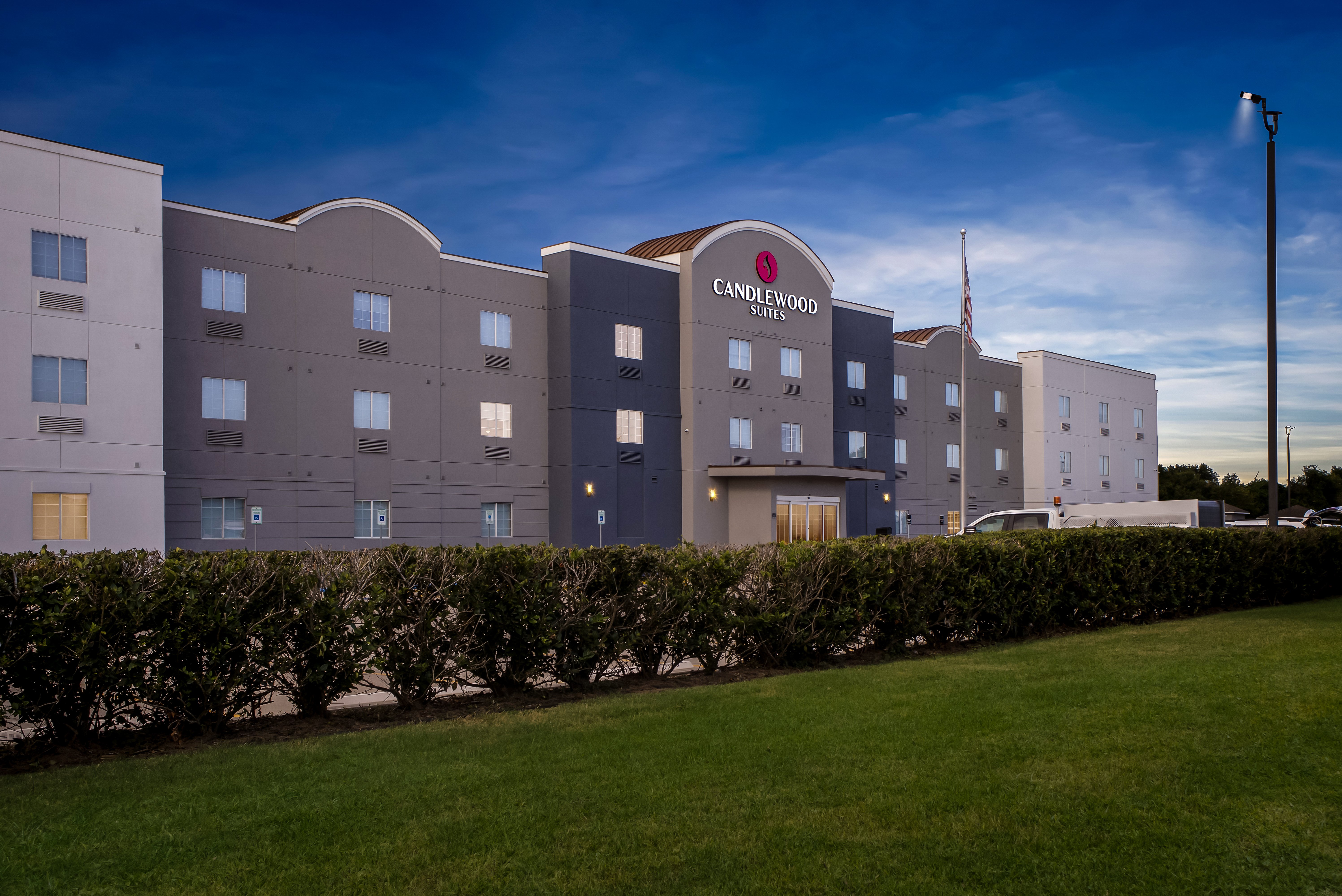 Candlewood Suites Victoria 57/66