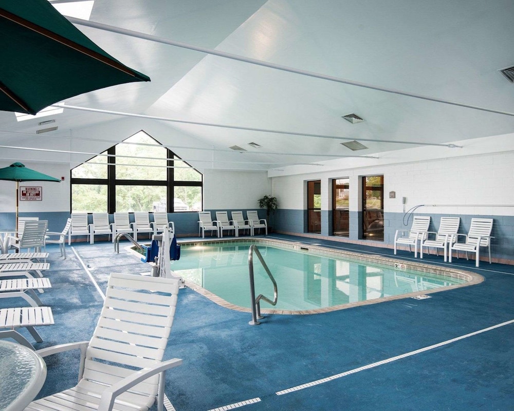Comfort Inn & Suites Lavale - Cumberland 26/45