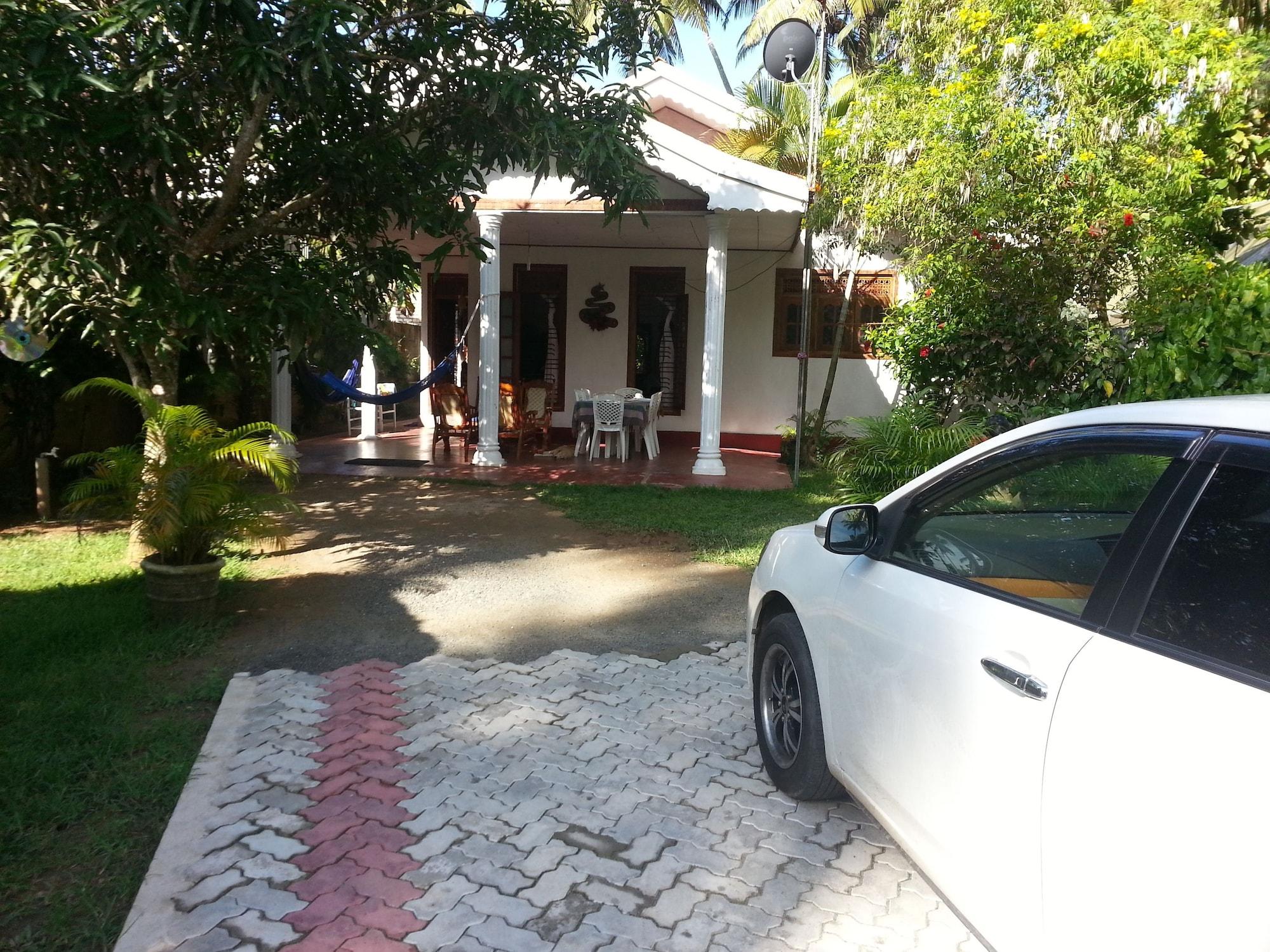 Nishan Surf Inn 11/14