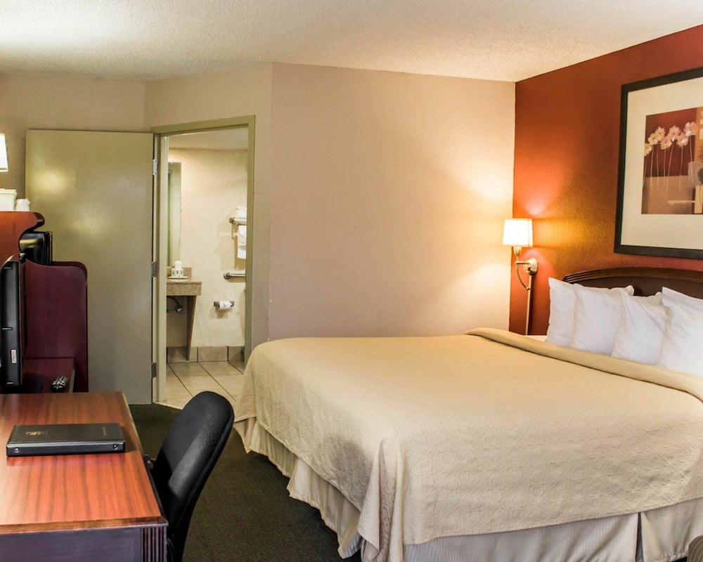 Quality Inn Roanoke Rapids 7/25