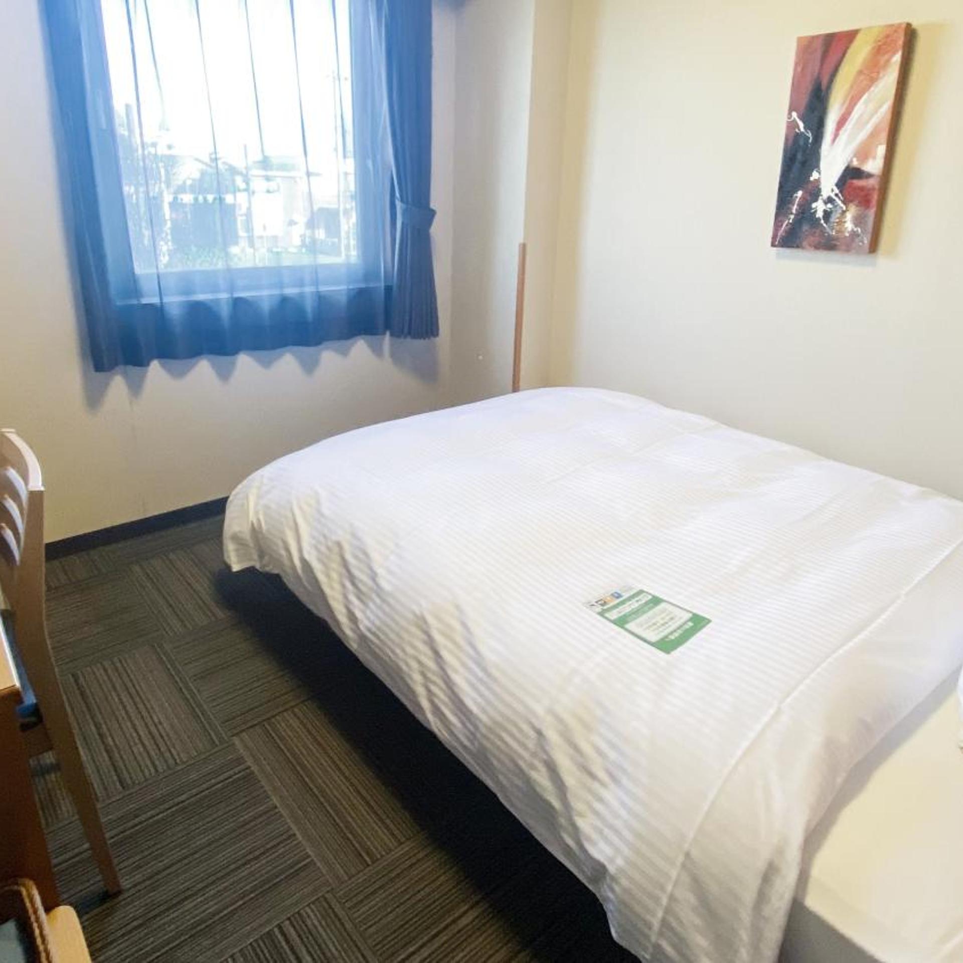 غرفة مفردة للمدخنين، Hotel Route-Inn Yokkaichi 2/9