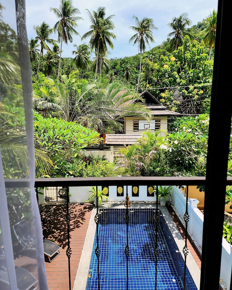 Samui Villa Whitney 49/51