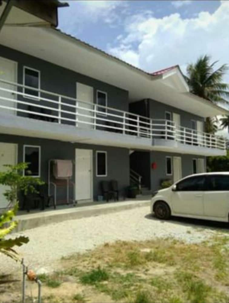 Mila Motel 2 1/31