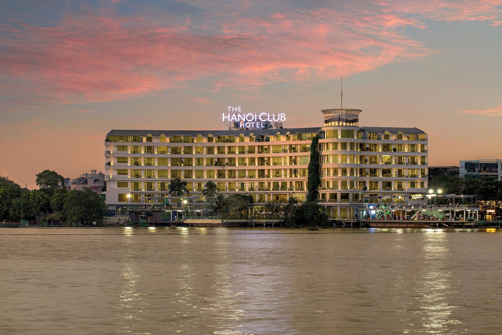 The Hanoi Club Hotel Lake Palais Residences 57/61