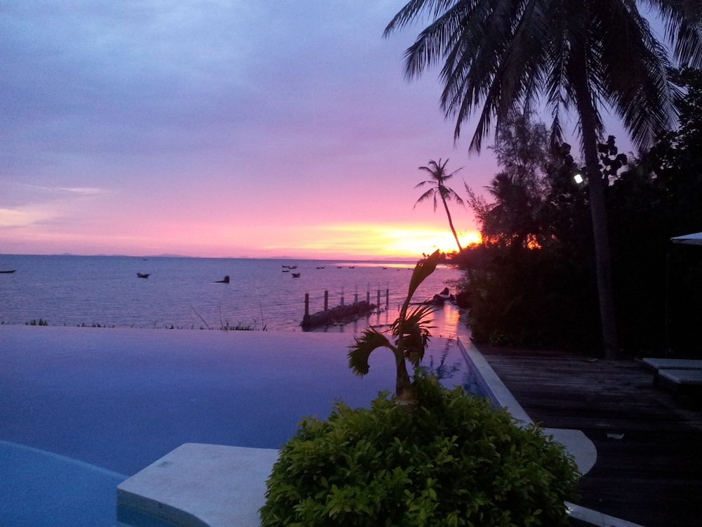 Nataya Roundhouse Coral Bay Resort and Spa 32/51