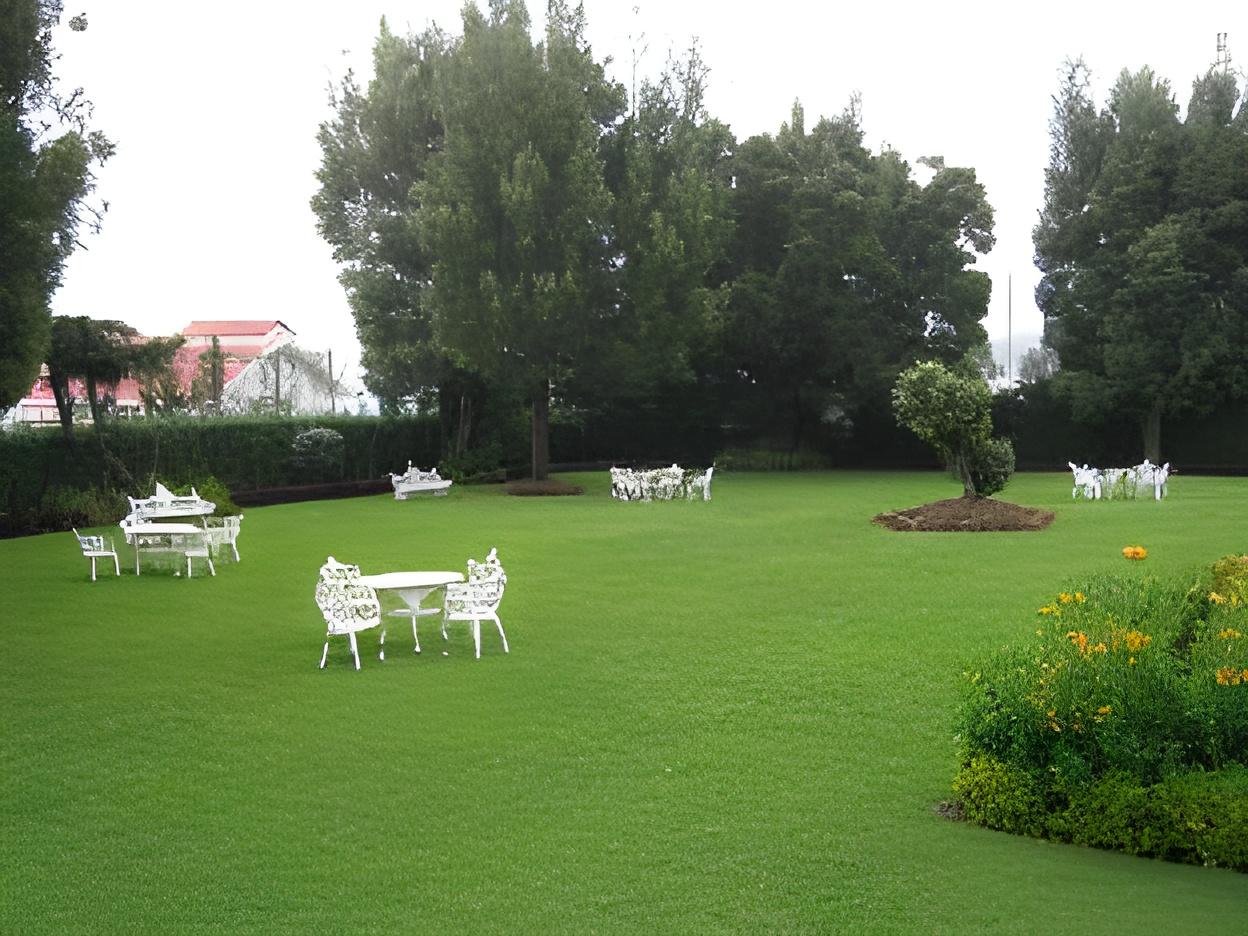 Hotel Kluney Manor 10/16