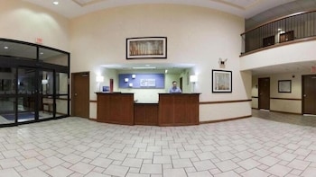 Holiday Inn Express Hotel Suites Harrison 11/56